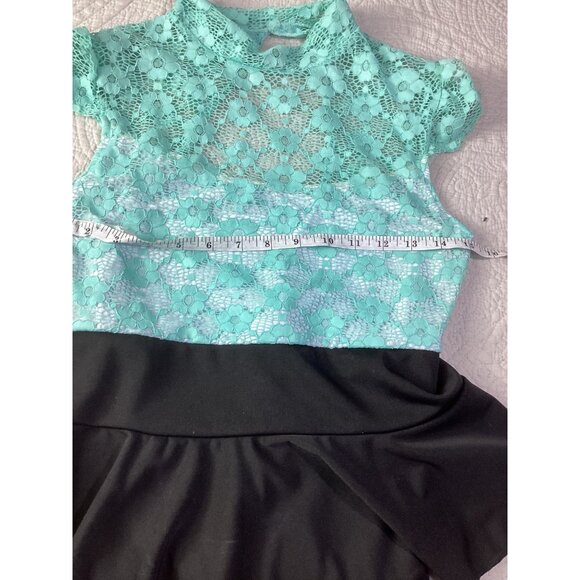Mint Lace & Black Peplum Bodycon Dress*Rear Zipper*Cap Sleeves*Small*EUC - Picture 4 of 9